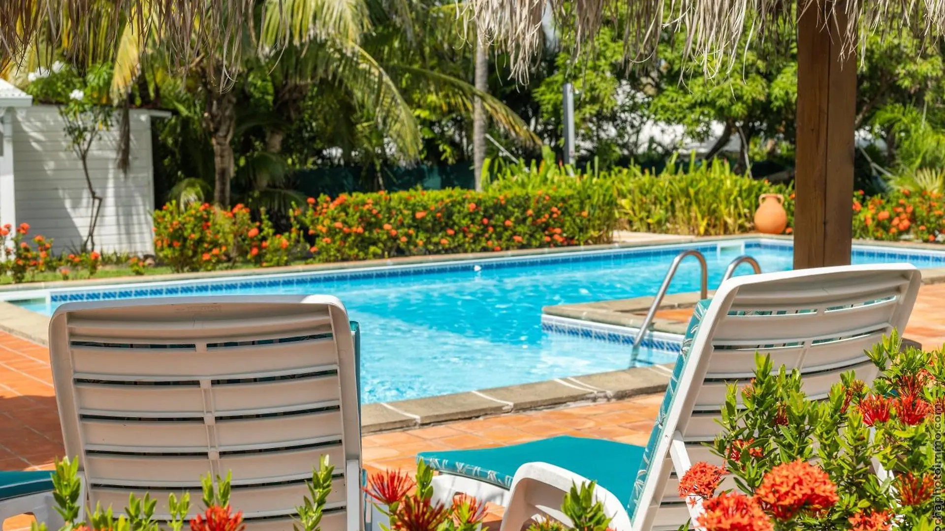 Domaine De L'Anse Simon - Piscine - 8 Chambres Ле-Воклен