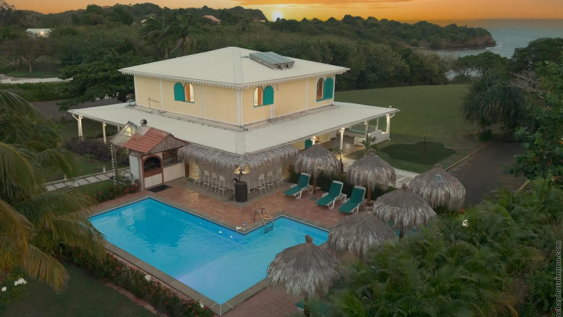 Domaine De L'Anse Simon - Piscine - 8 Chambres Ле-Воклен